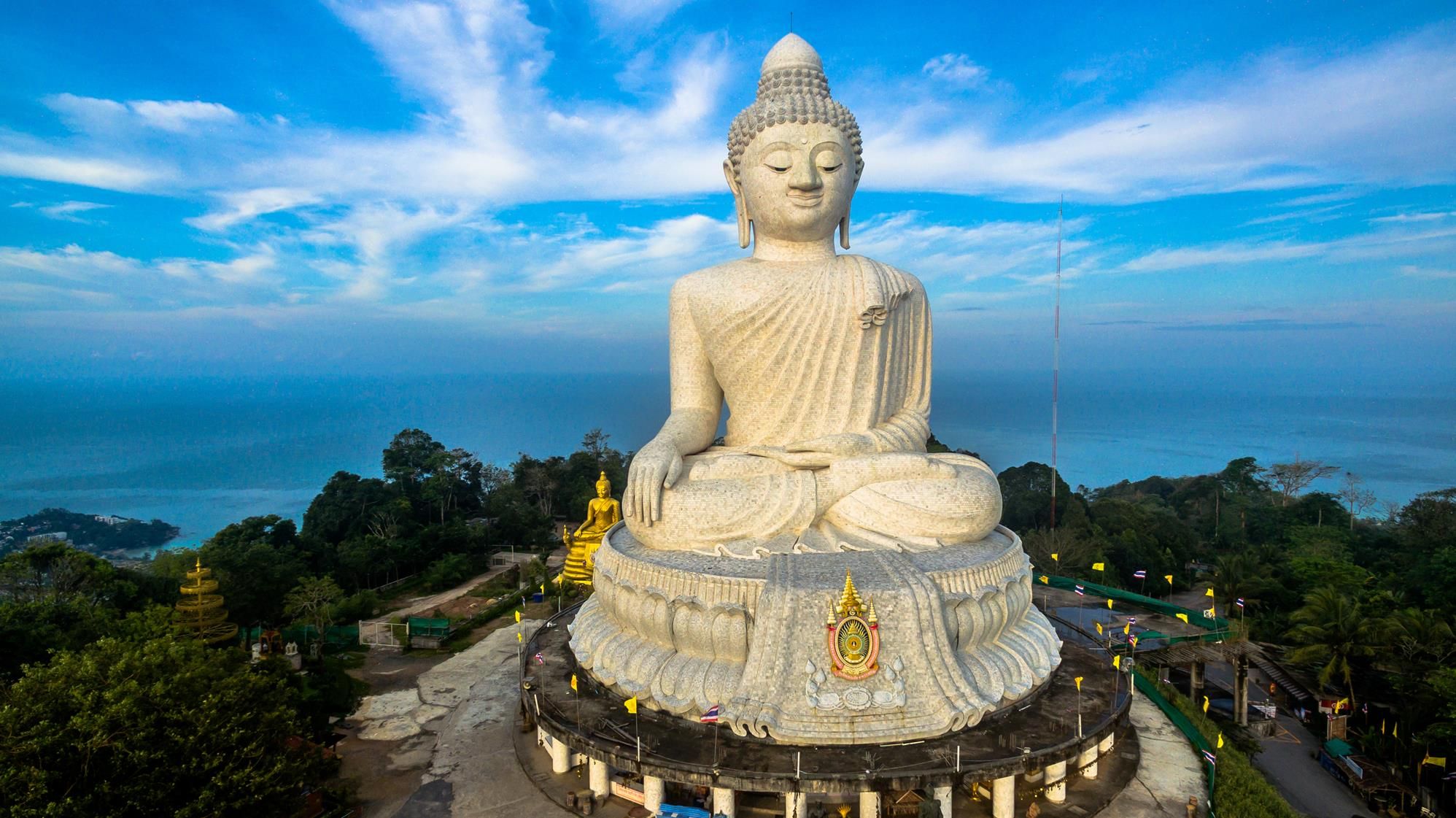 Большой Будда – обязательное место для посещения туристами