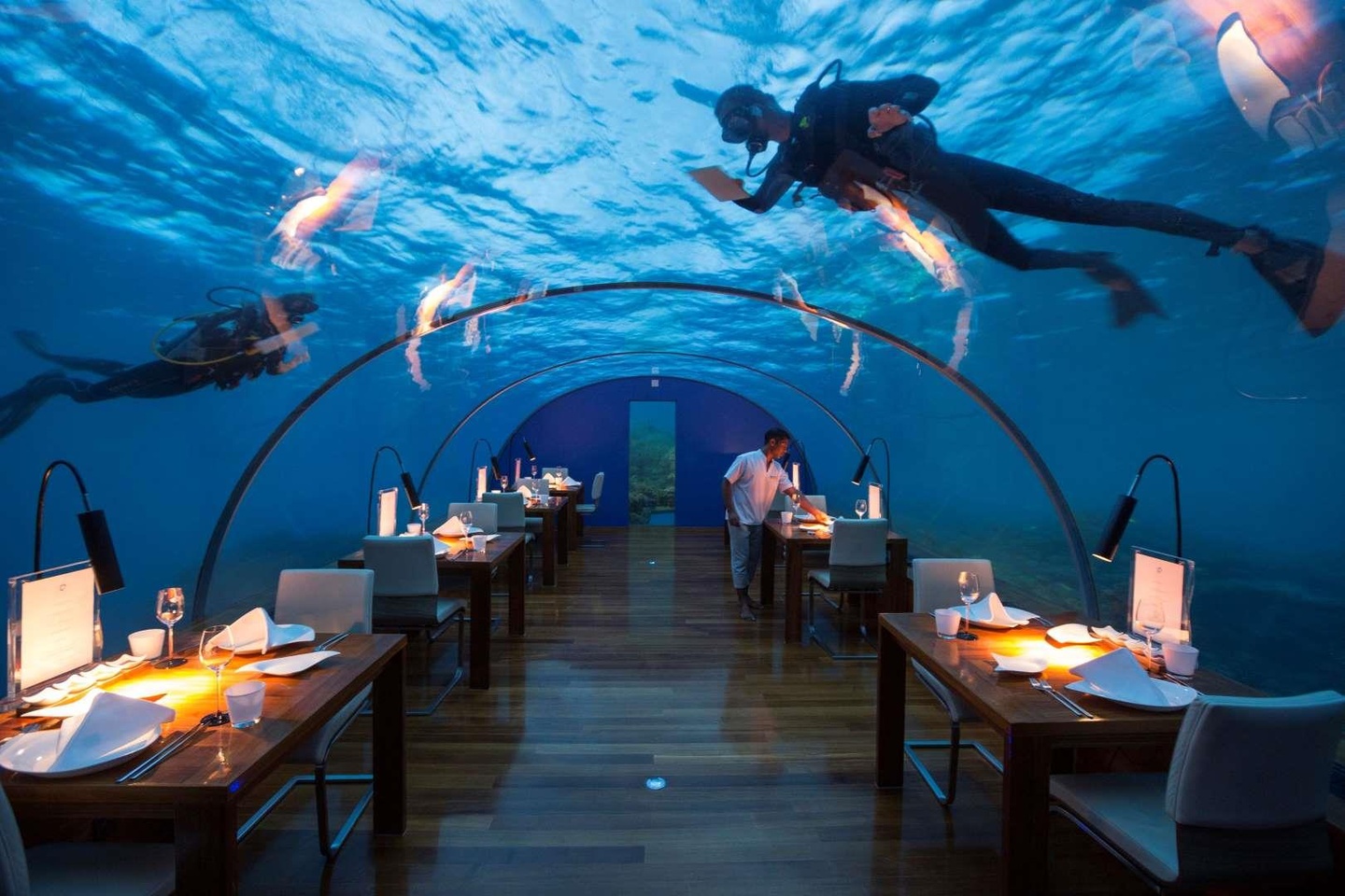 Подводный ресторан Ithaa